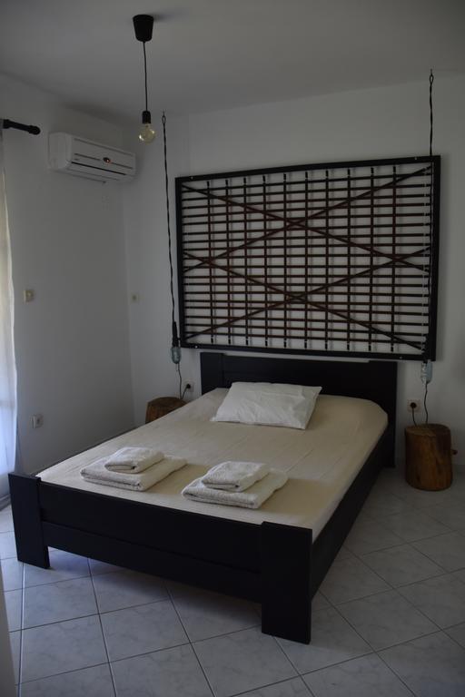 Studio Kostas Hotel Asprogerakata Ngoại thất bức ảnh