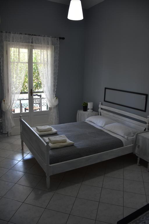 Studio Kostas Hotel Asprogerakata Ngoại thất bức ảnh